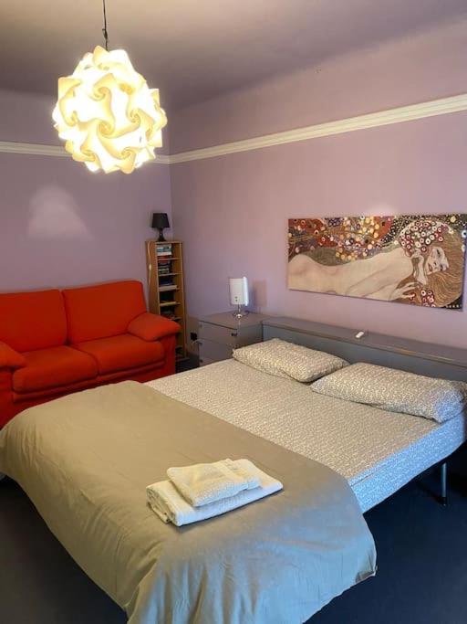 Apartamento Rainbow House Intra Exterior foto